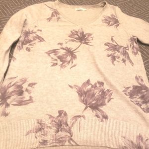 Reitmans v-neck tunic length sweater size L